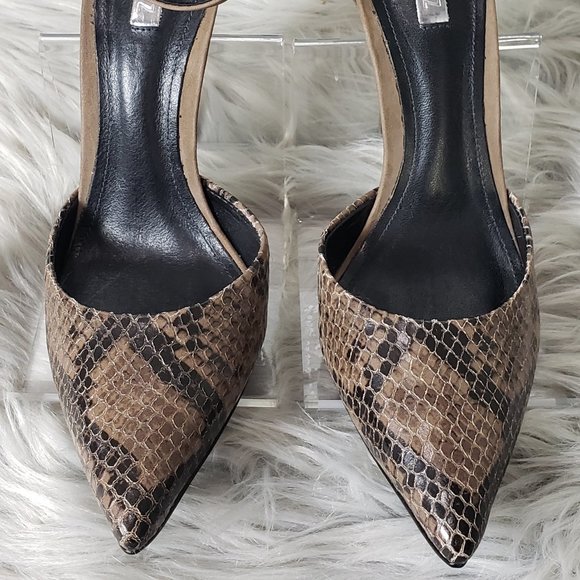 Schutz Women's Irma Ankle Strap Pump, Yucca/Black - Picture 10 of 10